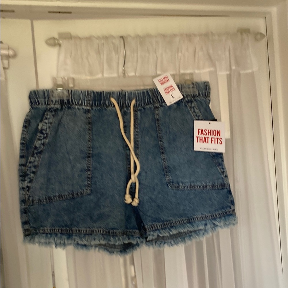 Womans celebrity shorts